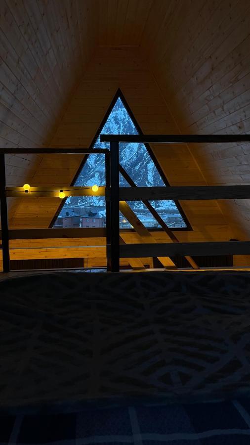 Aura Cottages カズベギ エクステリア 写真
