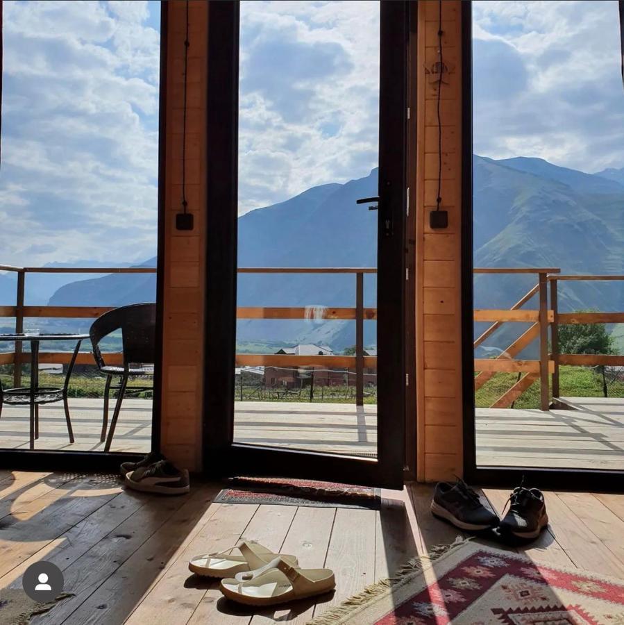 Aura Cottages カズベギ エクステリア 写真