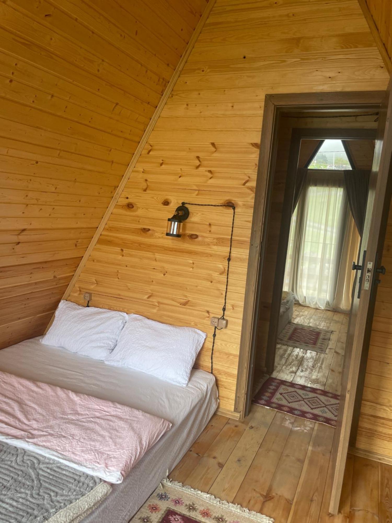 Aura Cottages カズベギ エクステリア 写真